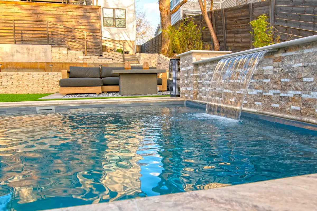 Limitless_26_GG_WaterFl Professional fiberglass pool installations across North Indiana